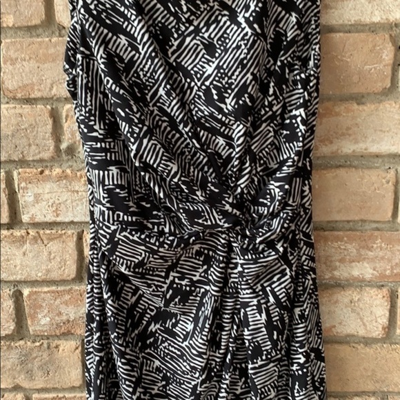 Little Black Dress - Picture 3 of 6